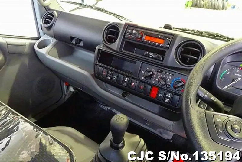 2025 Hino / Dutro Stock No. 135194