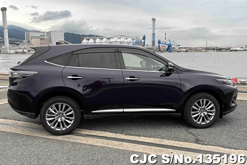 Toyota Harrier in Black for Sale Image 6