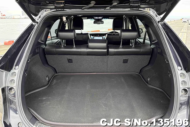 Toyota Harrier in Black for Sale Image 8