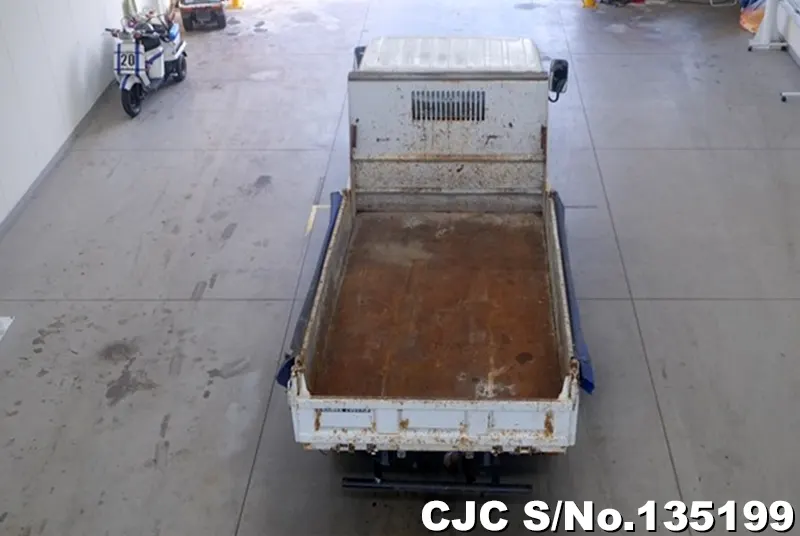 2007 Isuzu / Elf Stock No. 135199