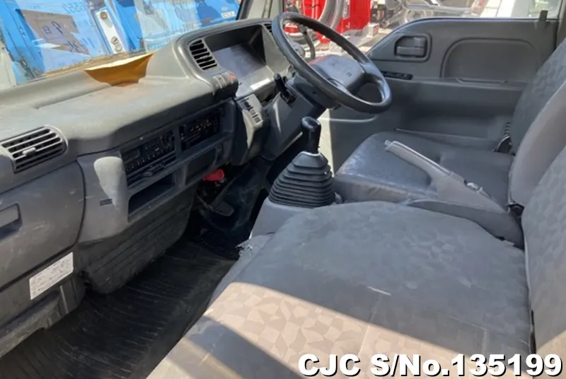 2007 Isuzu / Elf Stock No. 135199