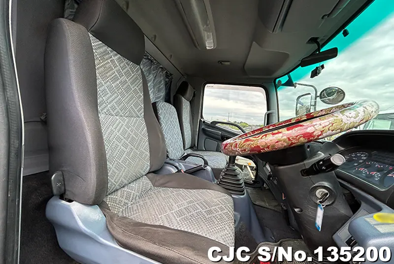 2005 Hino / Ranger Stock No. 135200