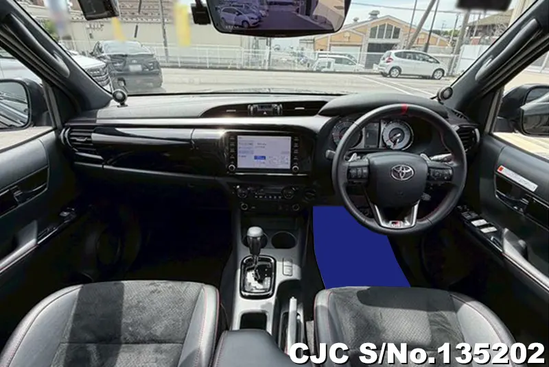 2024 Toyota / Hilux Stock No. 135202