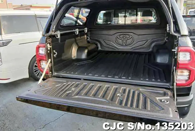 2024 Toyota / Hilux Stock No. 135203