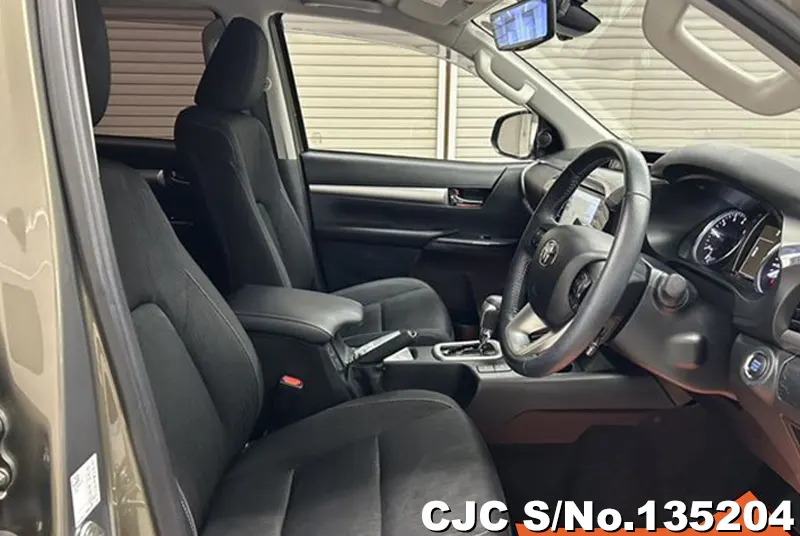 2024 Toyota / Hilux Stock No. 135204