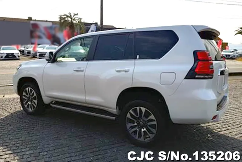 2024 Toyota / Land Cruiser Prado Stock No. 135206