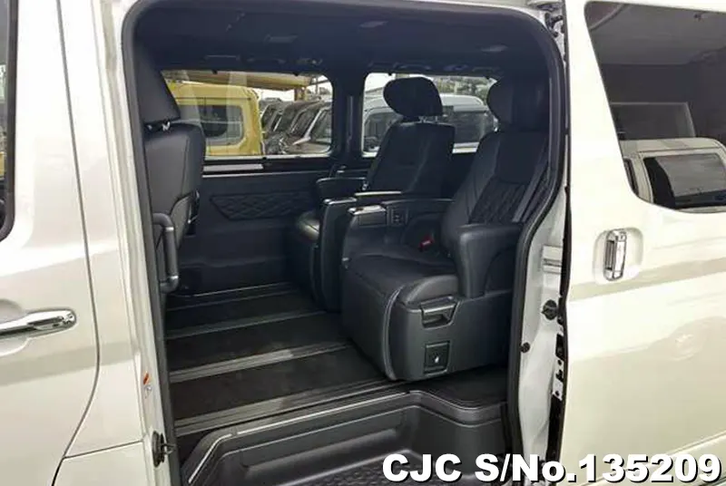 2024 Toyota / GranAce Stock No. 135209