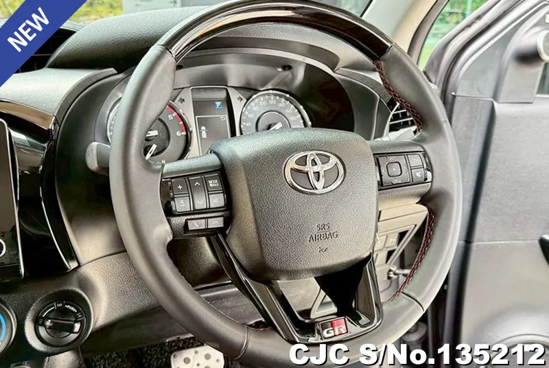 2023 Toyota / Hilux / Revo Rocco Stock No. 135212