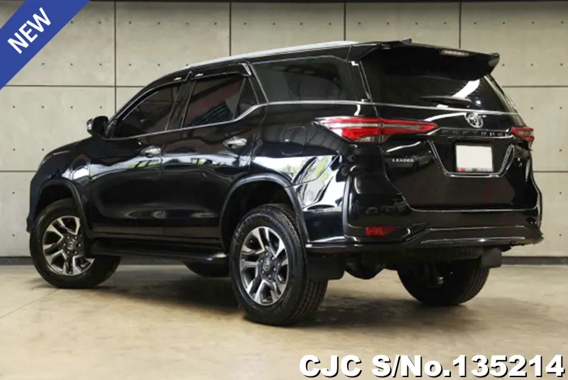 2023 Toyota / Fortuner Stock No. 135214