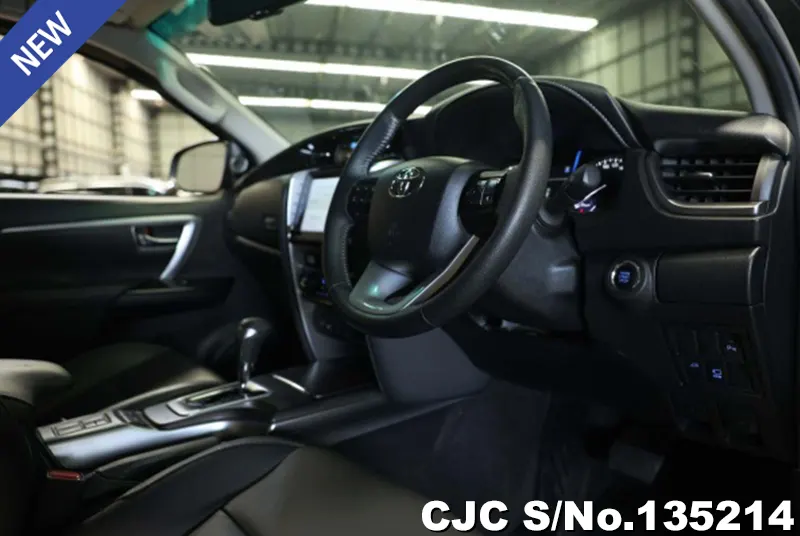 2023 Toyota / Fortuner Stock No. 135214