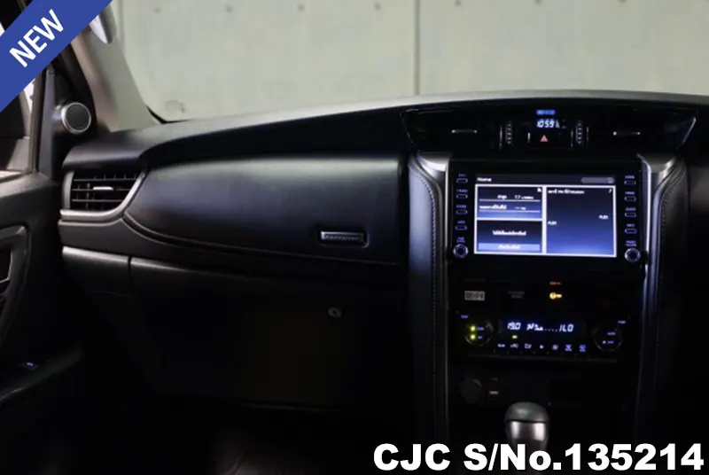 2023 Toyota / Fortuner Stock No. 135214