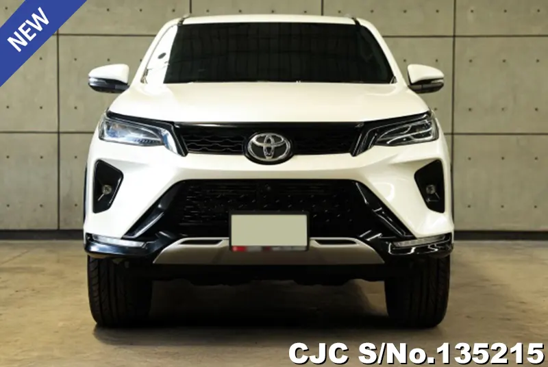 2023 Toyota / Fortuner Stock No. 135215