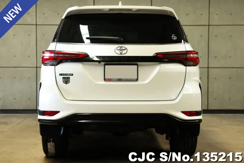 2023 Toyota / Fortuner Stock No. 135215