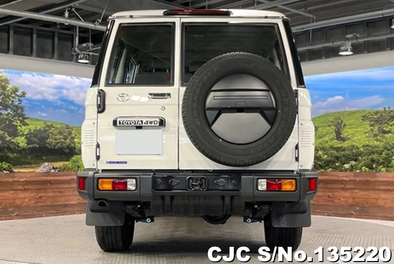2024 Toyota / Land Cruiser Stock No. 135220