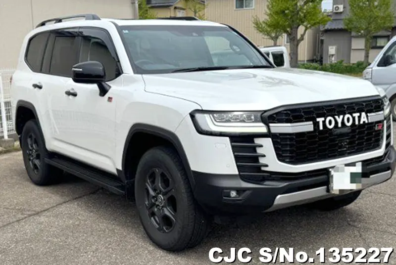 2024 Toyota / Land Cruiser Stock No. 135227