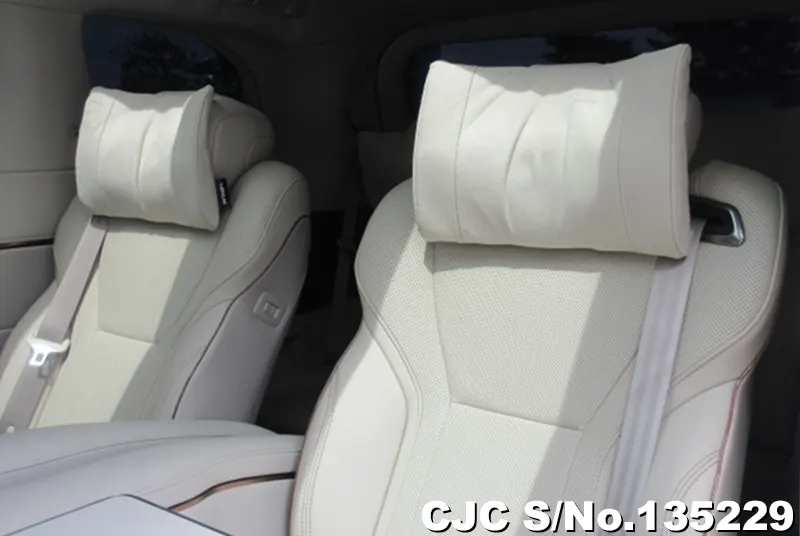 2025 Lexus / LM500h Stock No. 135229