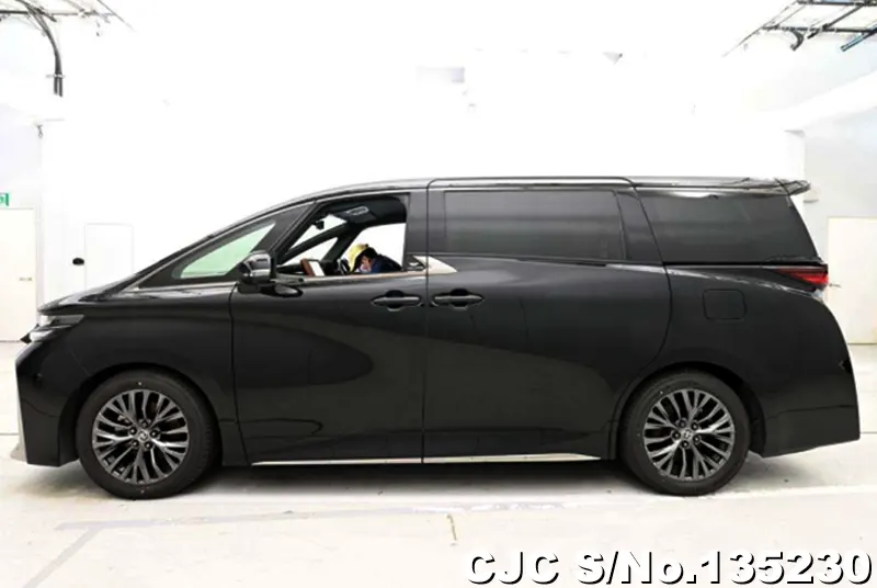 2024 Toyota / Vellfire Stock No. 135230
