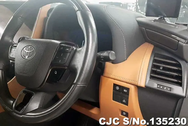 2024 Toyota / Vellfire Stock No. 135230