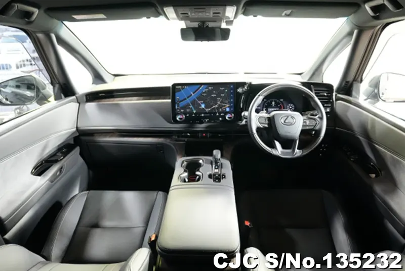 2024 Lexus / LM500h Stock No. 135232