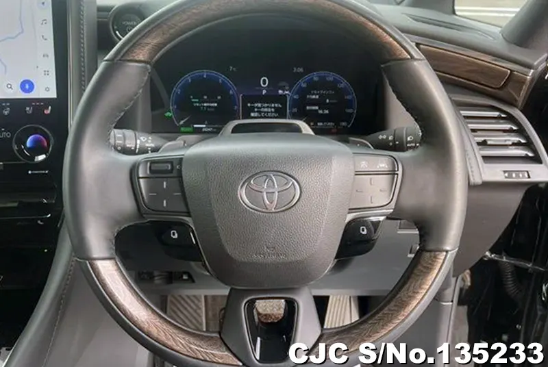 2023 Toyota / Vellfire Stock No. 135233