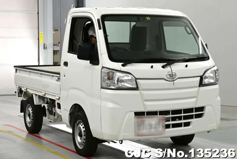 2019 Daihatsu / Hijet Stock No. 135236