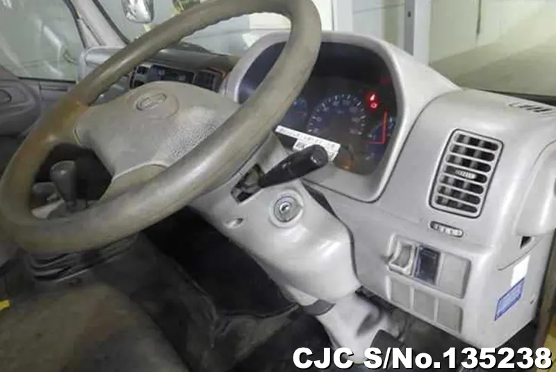 2001 Toyota / Dyna Stock No. 135238