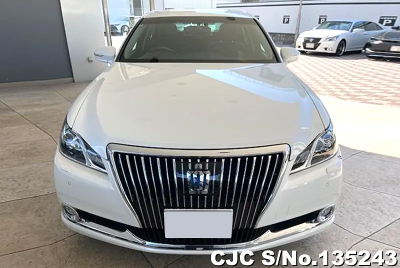 2016 Toyota / Crown Stock No. 135243