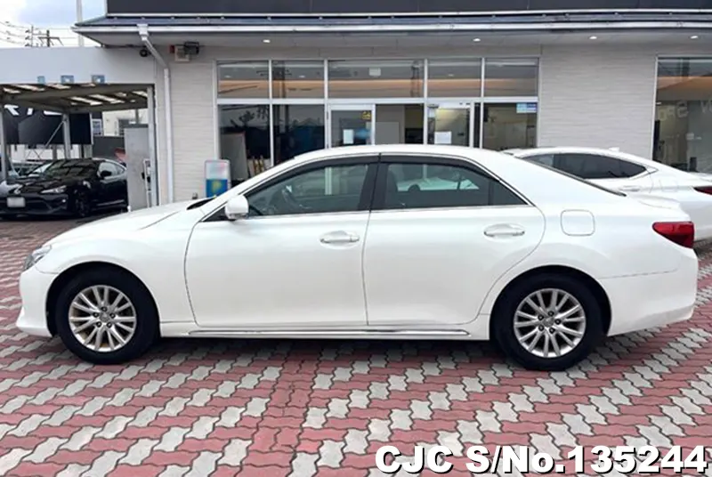 2016 Toyota / Mark X Stock No. 135244
