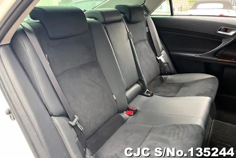 2016 Toyota / Mark X Stock No. 135244