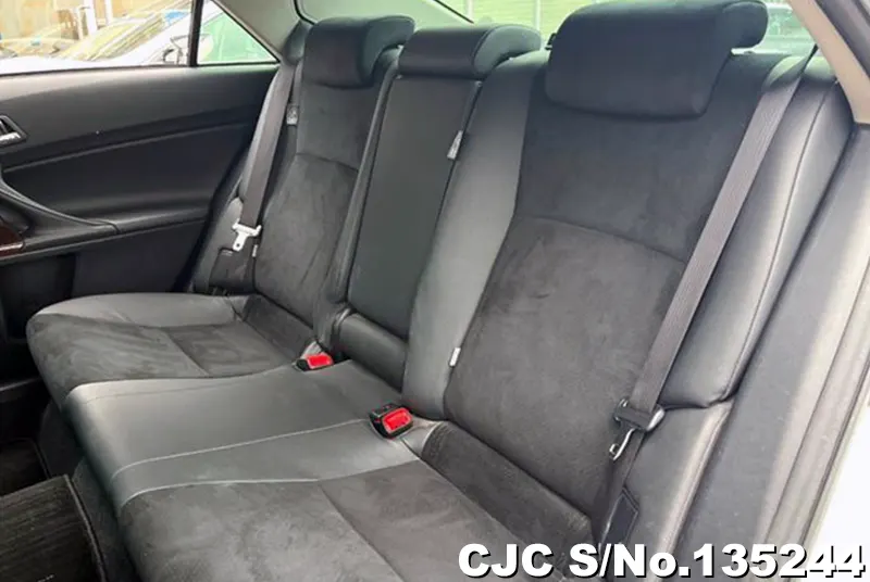 2016 Toyota / Mark X Stock No. 135244