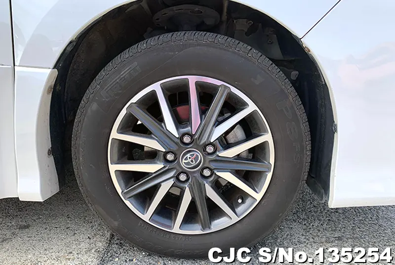 2016 Toyota / Voxy Stock No. 135254