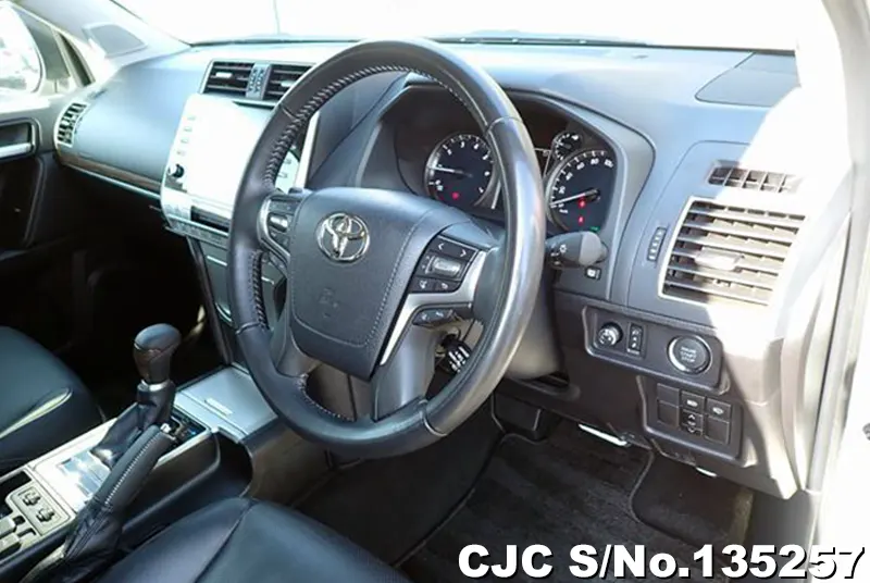 2023 Toyota / Land Cruiser Prado Stock No. 135257