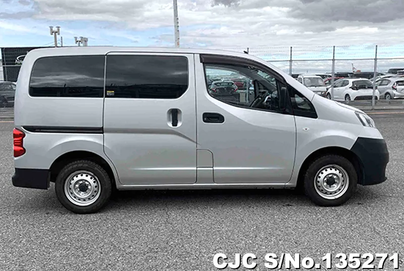 Nissan NV200 in Silver for Sale Image 6