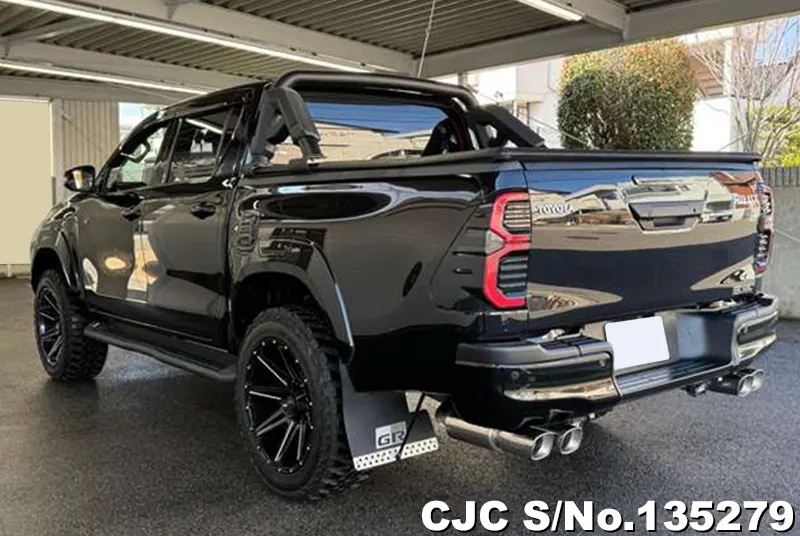 2023 Toyota / Hilux Stock No. 135279