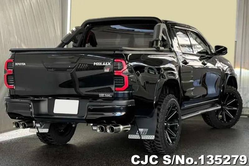 2023 Toyota / Hilux Stock No. 135279