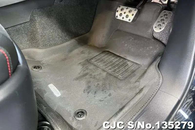 2023 Toyota / Hilux Stock No. 135279