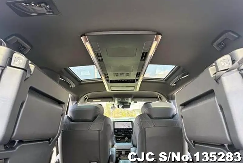 2024 Toyota / Vellfire Stock No. 135283