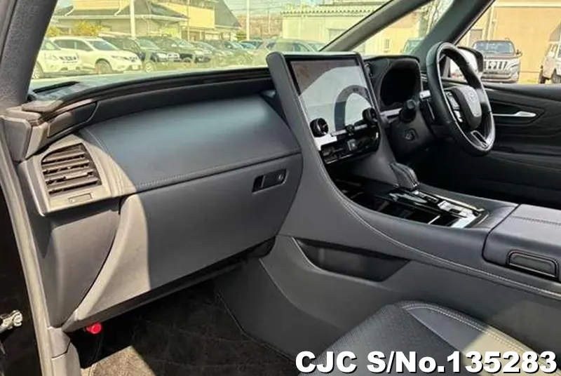 2024 Toyota / Vellfire Stock No. 135283
