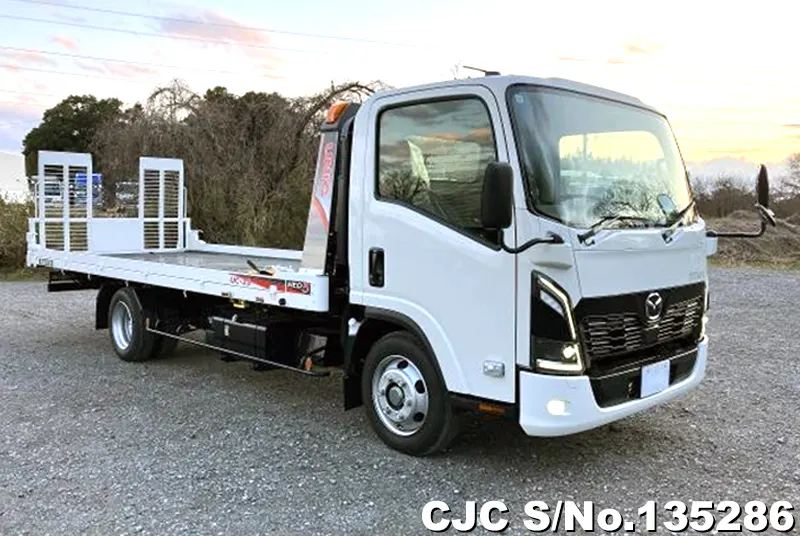 2025 Mazda / Titan Stock No. 135286