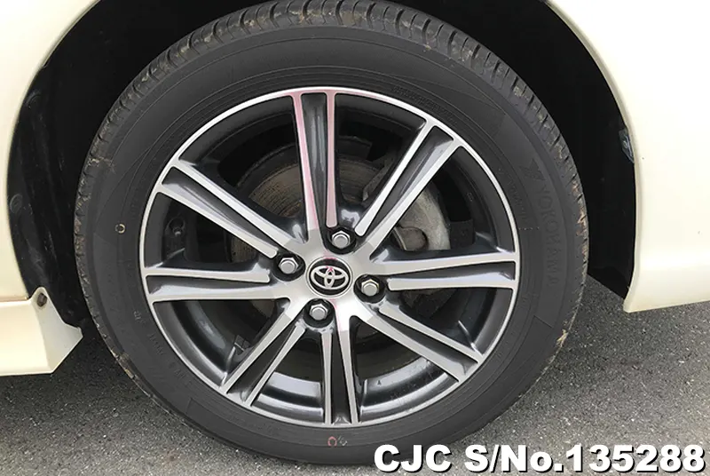 Toyota Corolla Axio in Pearl for Sale Image 17