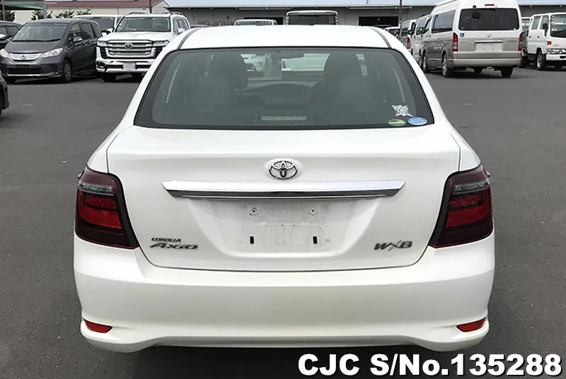 Toyota Corolla Axio in Pearl for Sale Image 5