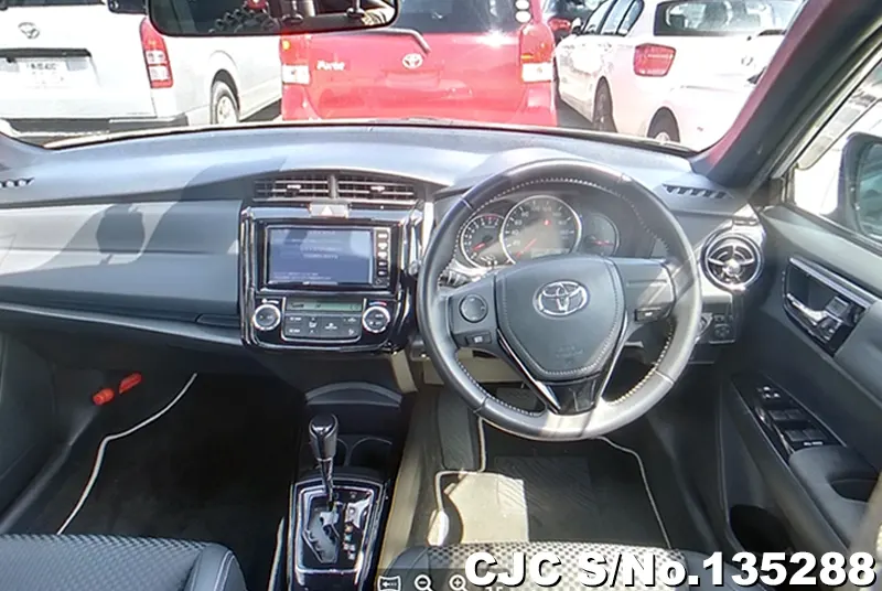 2016 Toyota / Corolla Axio Stock No. 135288