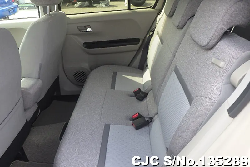 2020 Toyota / Passo Stock No. 135289