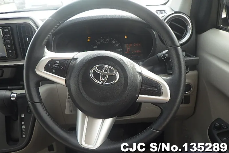 2020 Toyota / Passo Stock No. 135289