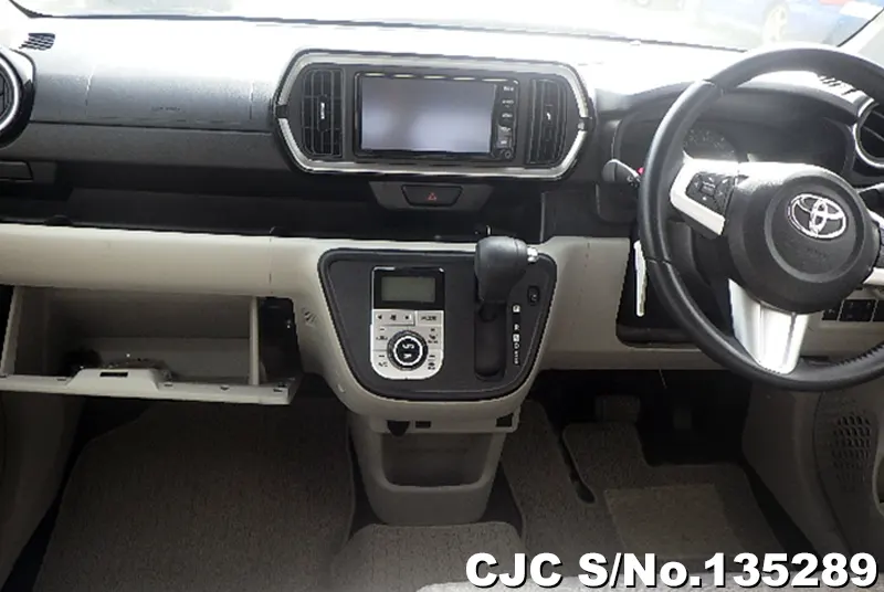 2020 Toyota / Passo Stock No. 135289