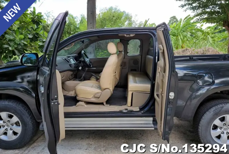 2013 Toyota / Hilux / Vigo Stock No. 135294