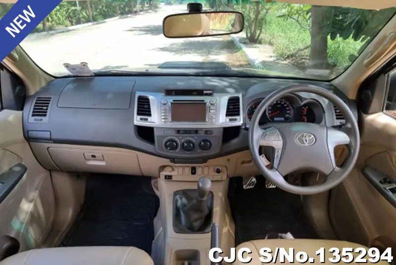2013 Toyota / Hilux / Vigo Stock No. 135294