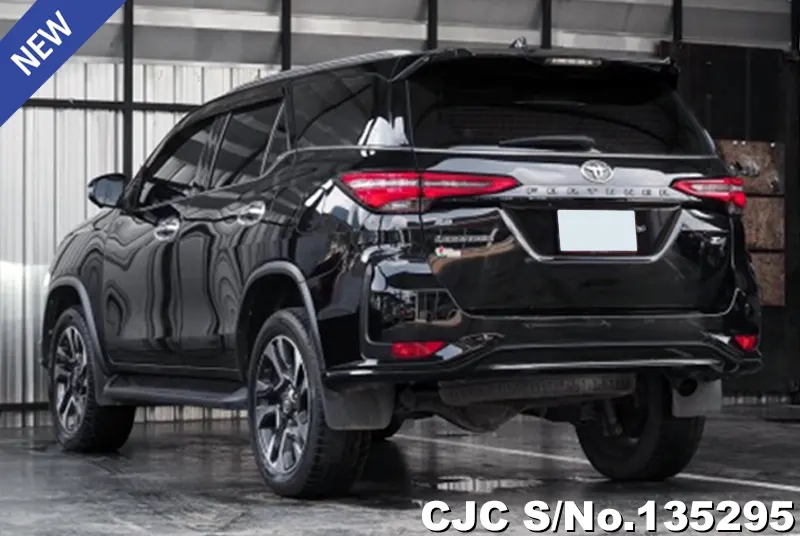 2022 Toyota / Fortuner Stock No. 135295