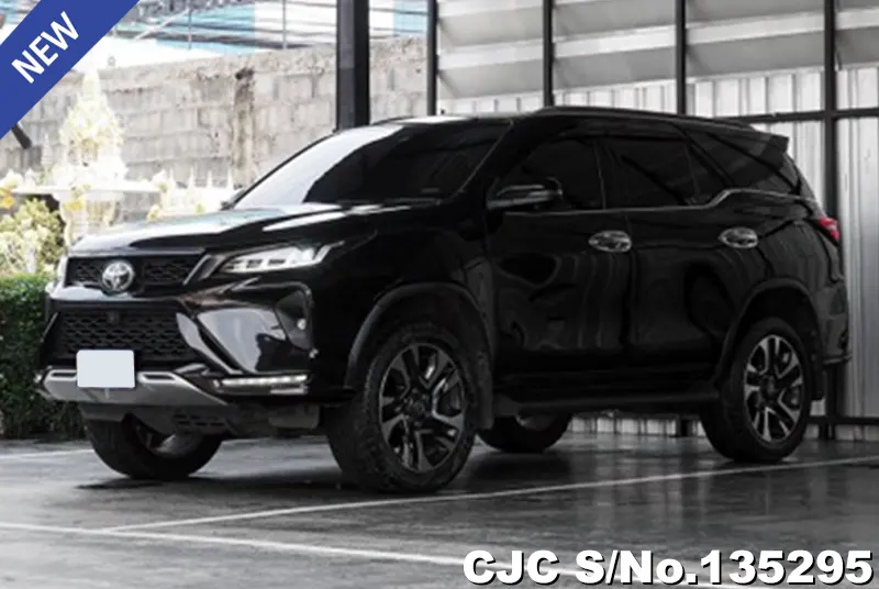 2022 Toyota / Fortuner Stock No. 135295