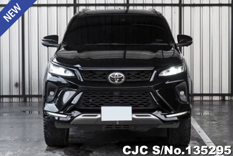 2022 Toyota / Fortuner Stock No. 135295